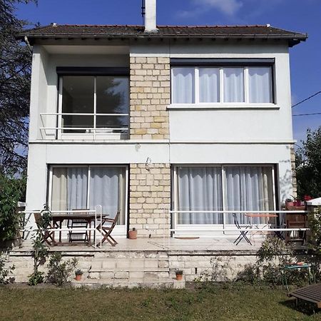 에피네쉬르세느강 Chambre D'Hote Proche Paris 아파트 외부 사진